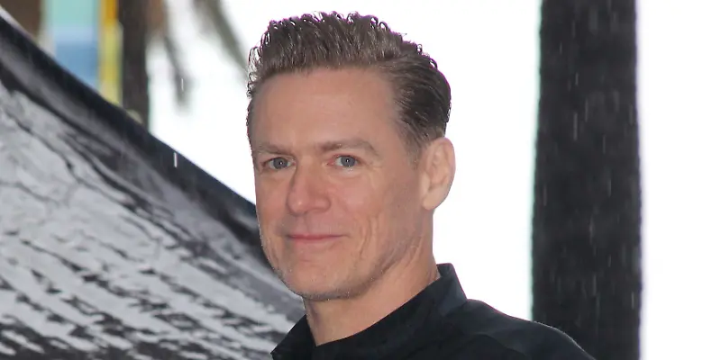 Bryan Adams, Sänger